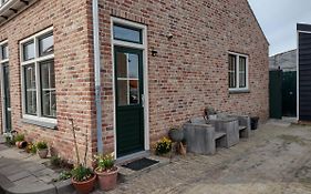 Hout 25